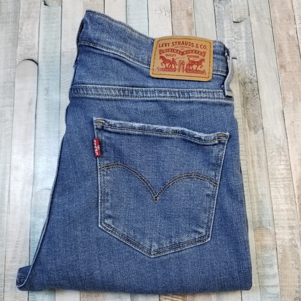 Levi's 721 High Rise Skinny Jeans